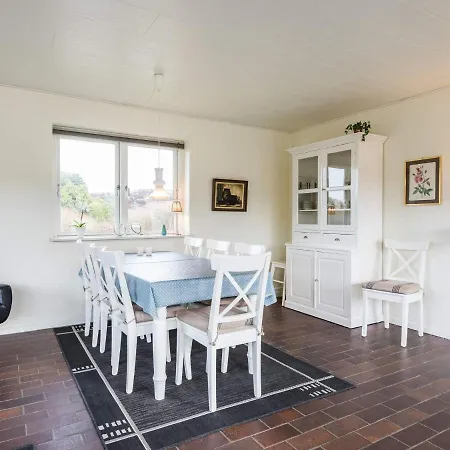 Hotel Henne Xxxvii 4*