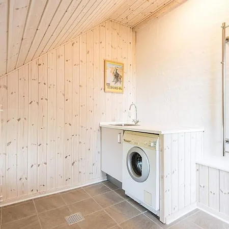 Henne Xxxvii Hotel 4*